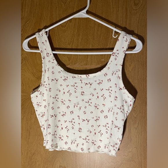 crop top - Picture 3 of 3